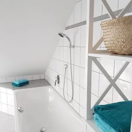 Tova Cologne Frechen