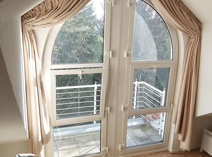 Tova Cologne * 弗雷兴